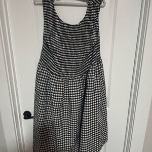 Black and White Gingham Sleeveless Women’s Dress